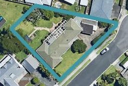 16 Stratford Place, Otumoetai, Tauranga
