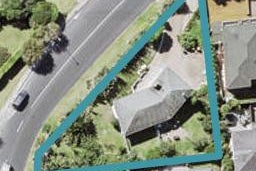32 Browns Bay Road, Rothesay Bay, Auckland
