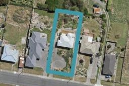 231 Foyle Street, Bluff