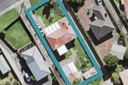 11 Fairclough Road, Beach Haven, Auckland