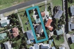 16 Beach Road, Waiuku