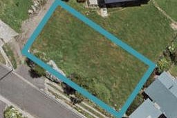 1E Raymond Street, Bluff