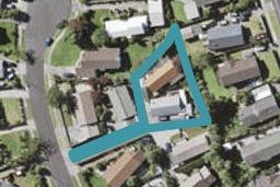 1/15 De Quincey Terrace, Highland Park, Auckland
