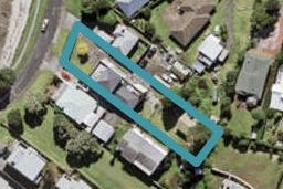34 Kiwi Esplanade, Mangere Bridge, Auckland