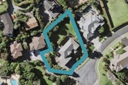 13 Chisbury Terrace, Shelly Park, Auckland