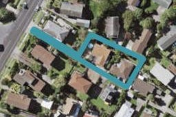2/114 Bradbury Road, Botany Downs, Auckland