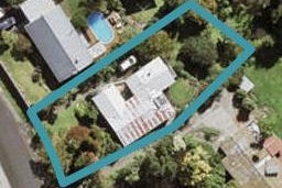 38 Deuxberry Avenue, Northcote, Auckland