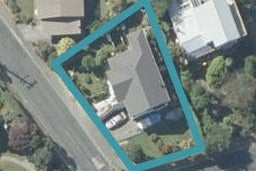 16 Athol Place, Ravensbourne, Dunedin