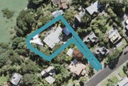 1/32 Oruamo Place, Beach Haven, Auckland