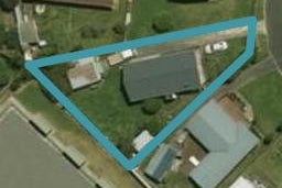 10 Curlew Place, One Tree Point