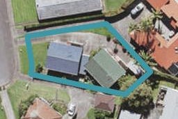 1/7 Ian Place, Glendene, Auckland