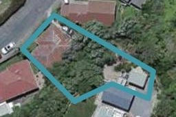 8 Beverley Grove, Paparangi, Wellington