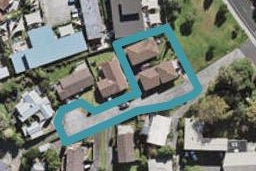 2/18 Clare Place, Glenfield, Auckland