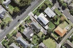 2/36 Ocean View Road, Northcote, Auckland