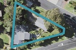 2 Pohutukawa RD, Beachlands , Auckland