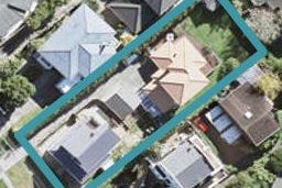 1/883 East Coast Road, Northcross, Auckland