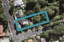 147 Glenfield Road, Hillcrest, Auckland