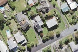 1/75 Cliff View Drive, Green Bay, Auckland