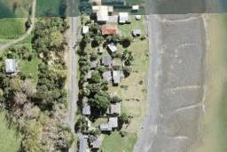 1870 East Coast Road, WHAKATIWAI, MIRANDA