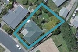 6 Colchester Crescent, Newlands, Wellington