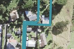 30 Seaview Road, Piha