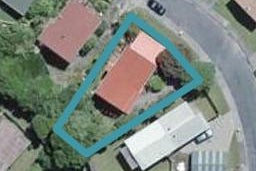 7 Fiona Grove, Karori, Wellington
