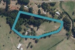 18 Poplar Grove, Bulls