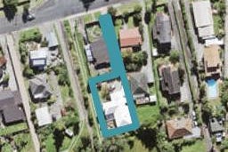 14A Cliff View Drive, Green Bay, Auckland
