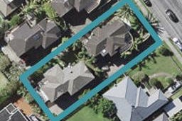 2/71 Seacliffe Avenue, Narrow Neck, Auckland