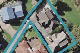 2/21 St Simon Place, Botany Downs, Auckland