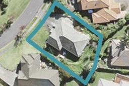 4 Sherwood Grove, Northcross, Auckland