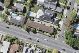2/49 Kitchener Road, Milford, Auckland