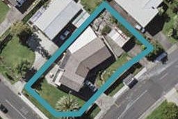 12 Juniper Road, Sunnynook, Auckland