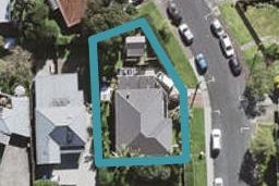 2A Aorangi Place, Birkenhead, Auckland