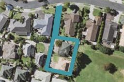 2/24 Headcorn Place, Botany Downs, Auckland