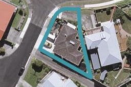 1 Tay Street, Spotswood, New Plymouth