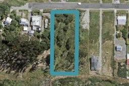 60 Theodore Street, Bluff