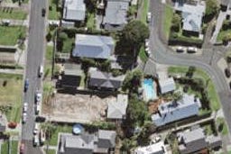 1/11 Seaview Avenue, Northcote, Auckland