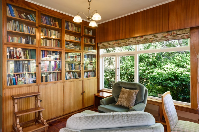 221B Karori Road, Karori, Wellington - Carousel 10