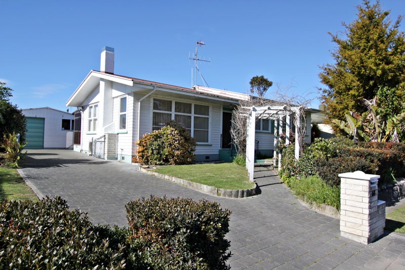 42 Salisbury Avenue, Tamatea, Napier - Carousel 1