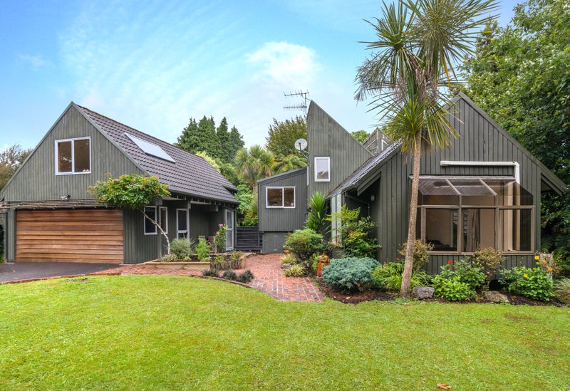 4 Graham Road, Lynmore, Rotorua - Carousel 1