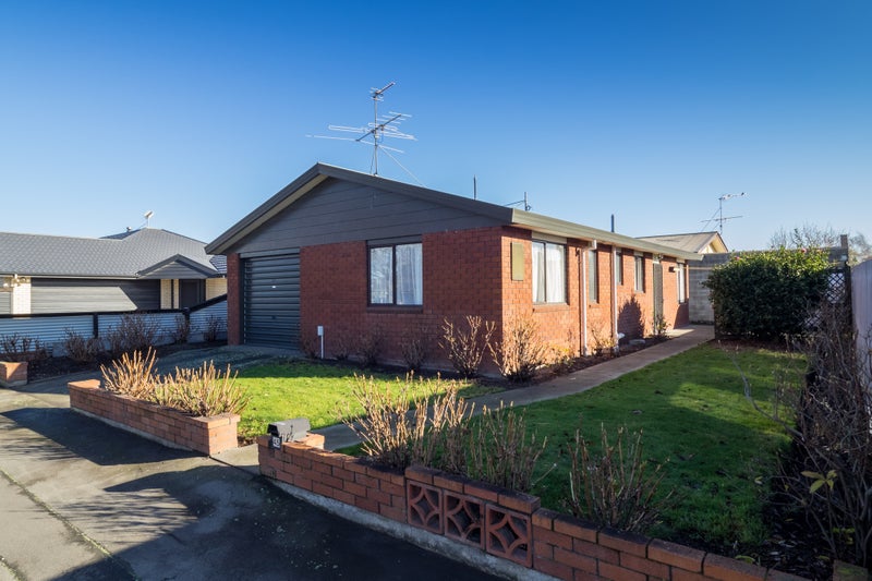 45 Chalmers Avenue, Hampstead, Ashburton - Carousel 1