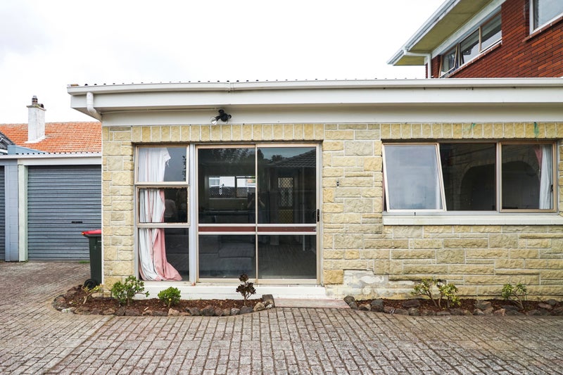 2/37 Winstone Road, Mount Roskill, Auckland - Carousel 2