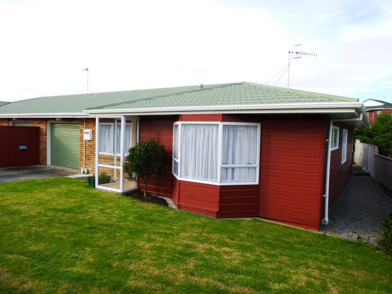 2C Trinity Place, Paraparaumu Beach, Paraparaumu - Carousel 1
