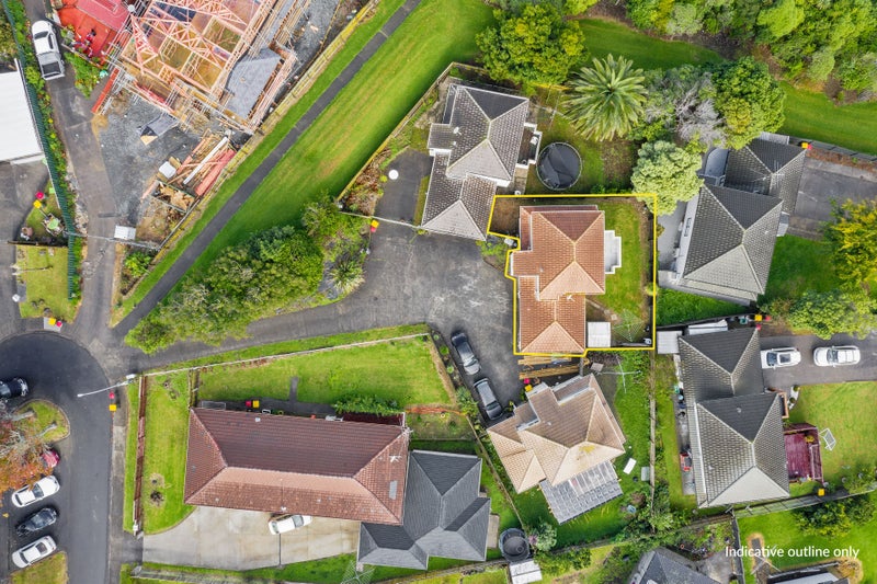 2/5 Juvena Place, Clover Park, Auckland - Carousel 15