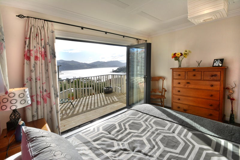 9 Hellyer Street, Macandrew Bay, Dunedin - Carousel 10