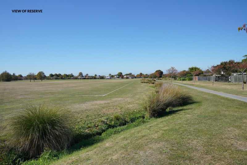 57 Chesterfield Mews, Russley, Christchurch - Carousel 24