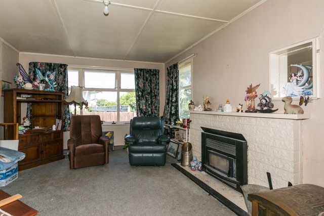 408 Huia Place, Camberley, Hastings - Carousel 2