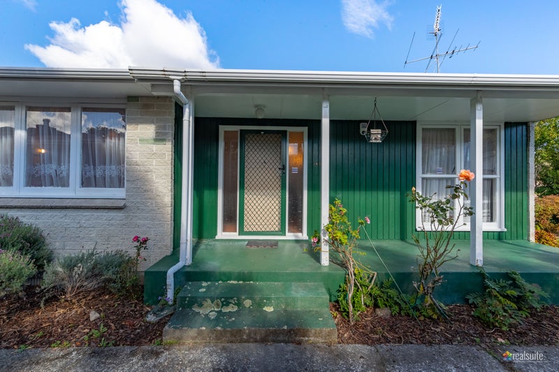 2/49 MEREMERE ST, Wainuiomata, Lower Hutt - Carousel 1