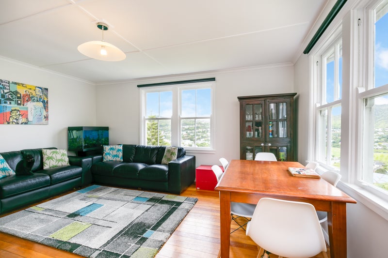 15 Montgomery Avenue, Karori, Wellington - Carousel 2